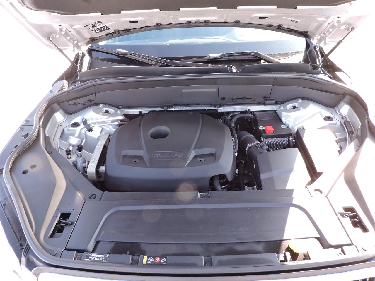 Volvo XC90 T5 AWD 7-Passenger Momentum 2018