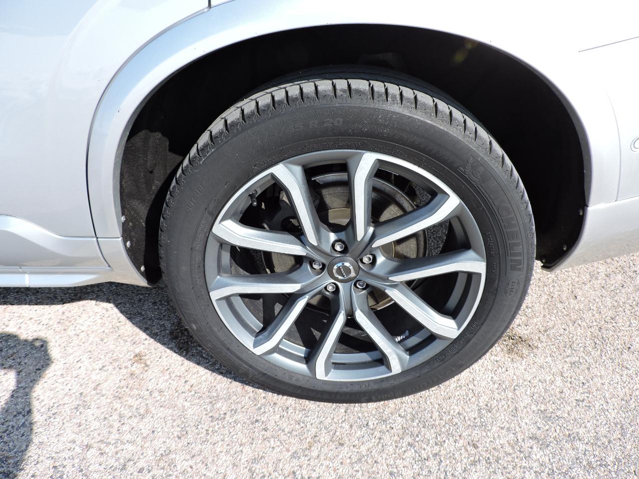 Volvo XC90 T5 AWD 7-Passenger Momentum 2018