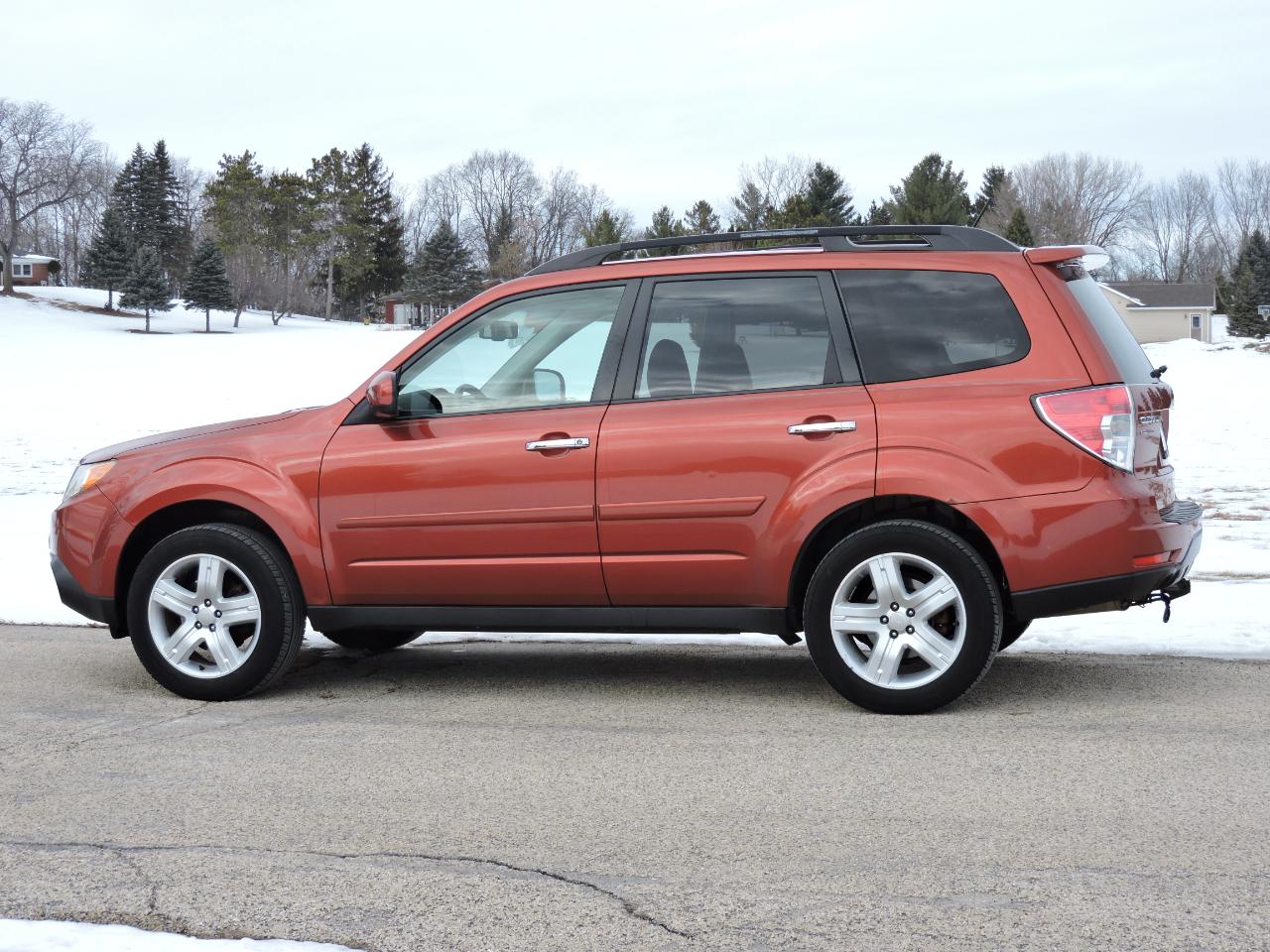 Subaru Forester 4dr Man 2.5X Premium w/All-Weather Pkg 2010