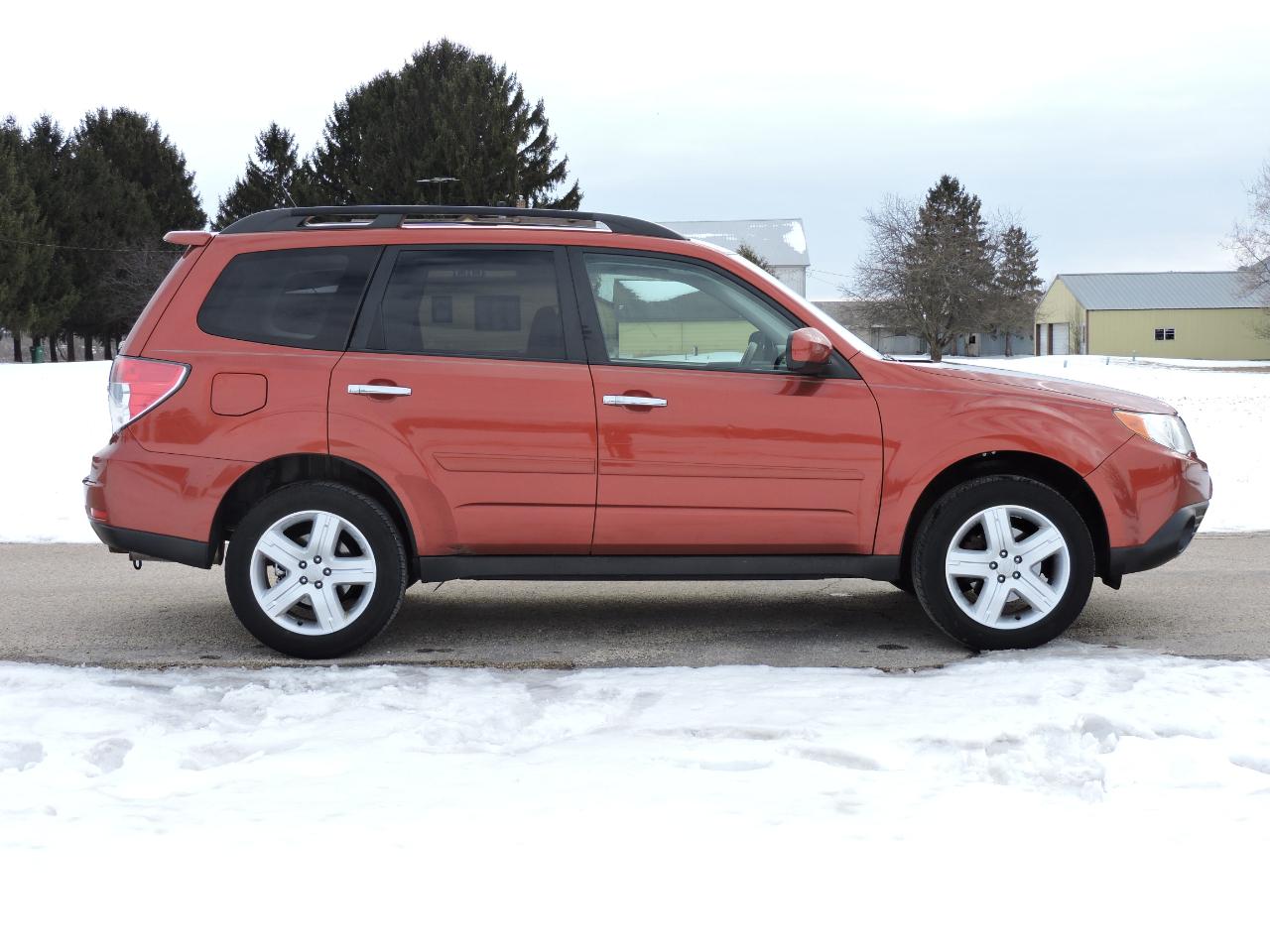 Subaru Forester 4dr Man 2.5X Premium w/All-Weather Pkg 2010
