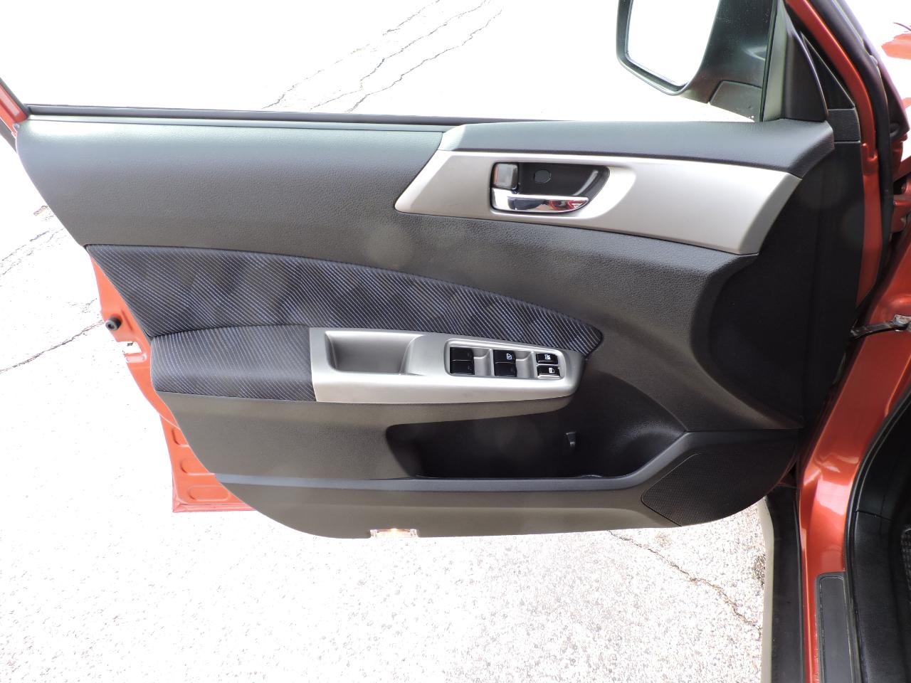 Subaru Forester 4dr Man 2.5X Premium w/All-Weather Pkg 2010