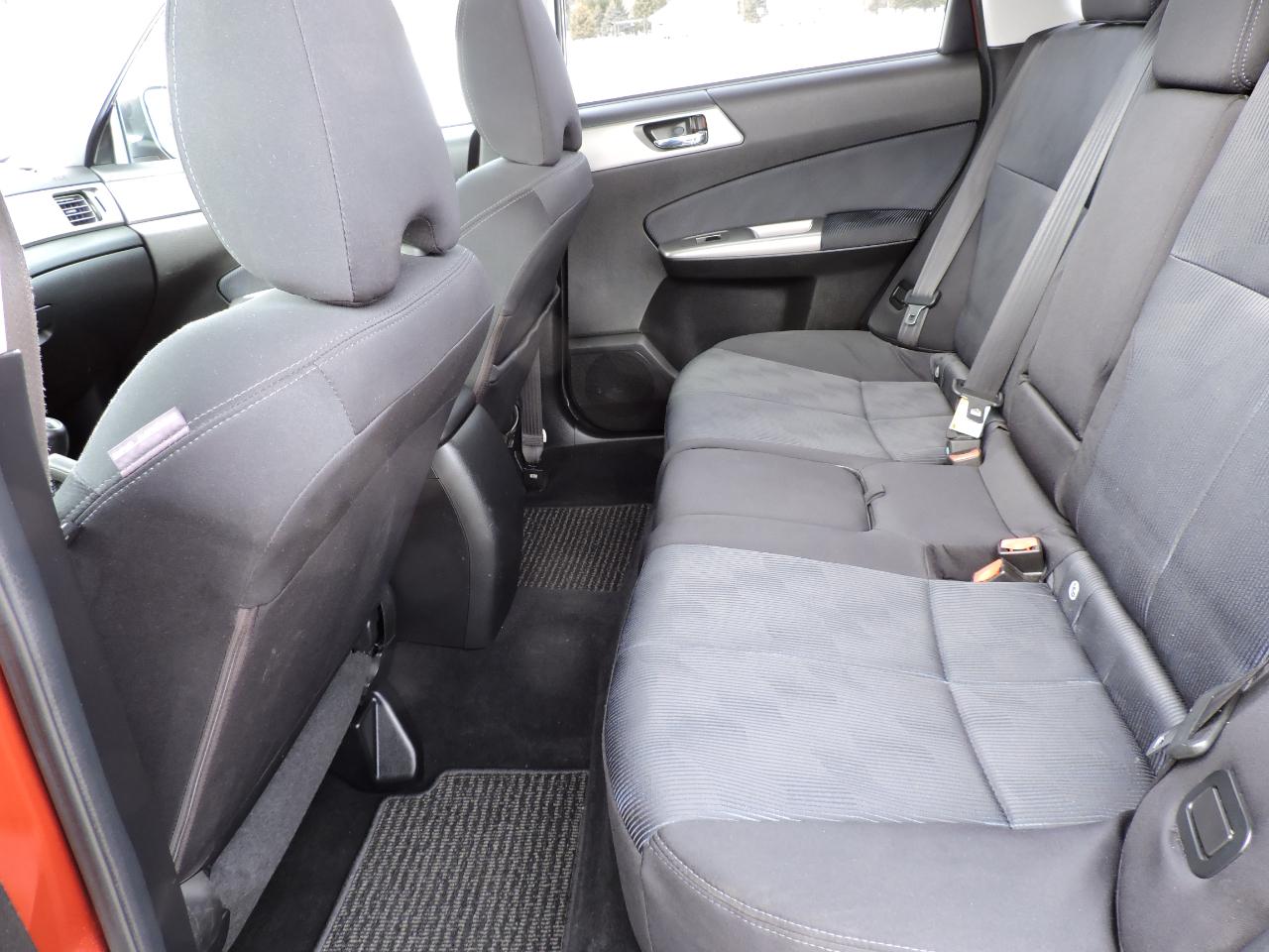 Subaru Forester 4dr Man 2.5X Premium w/All-Weather Pkg 2010