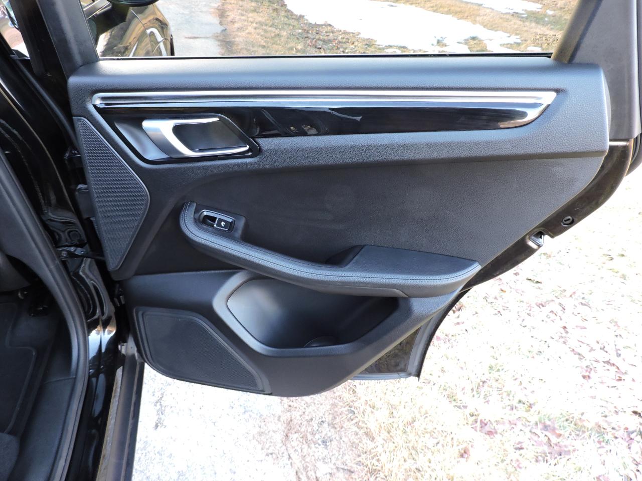 Porsche Macan AWD 2018