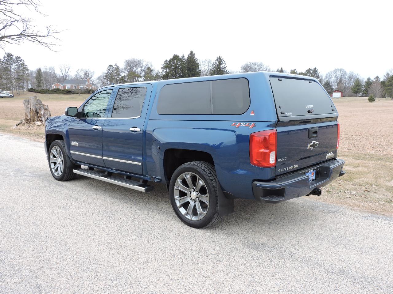 Chevrolet Silverado 1500 4WD Crew Cab 143.5" High Country 2018
