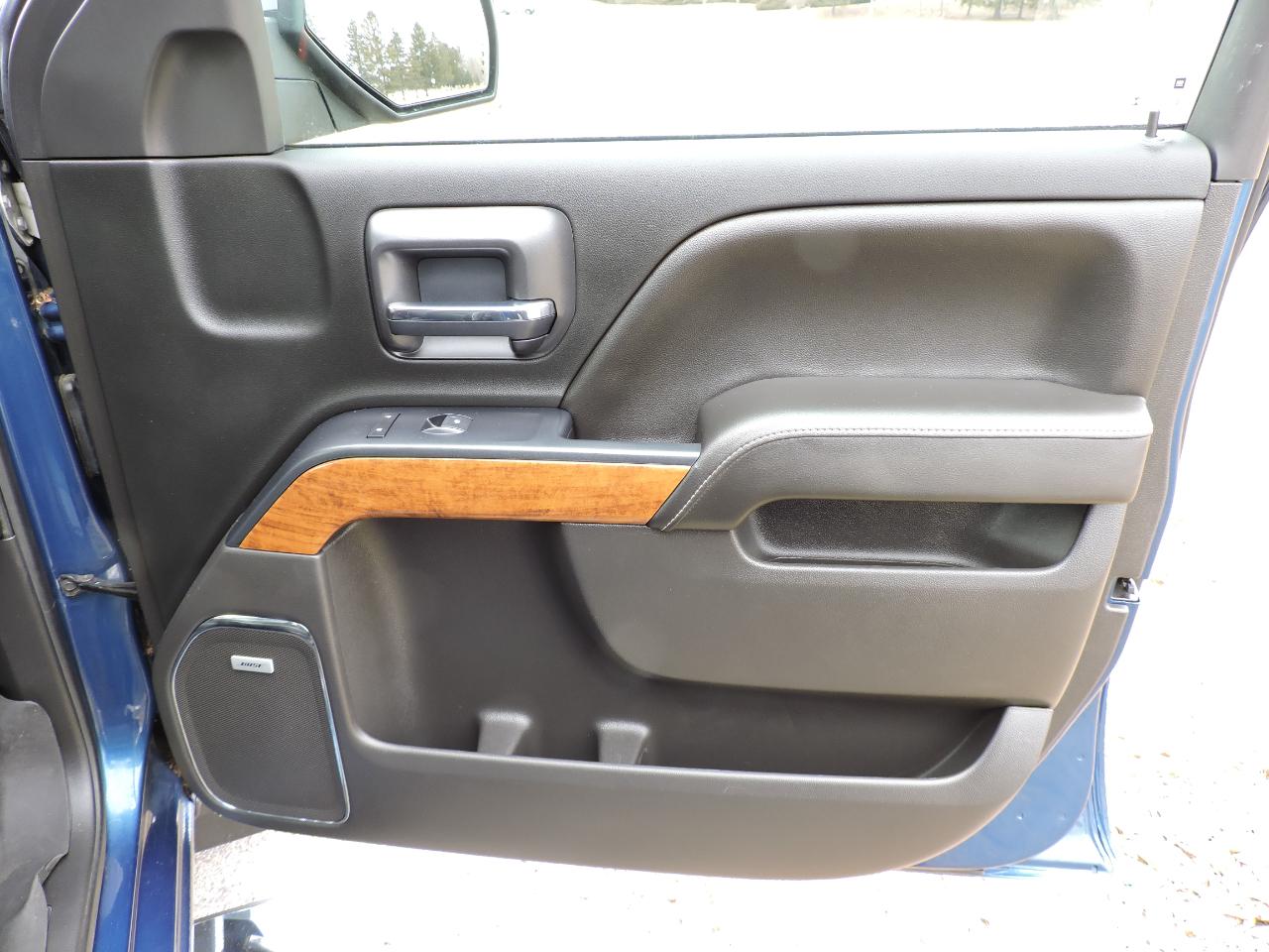 Chevrolet Silverado 1500 4WD Crew Cab 143.5" High Country 2018