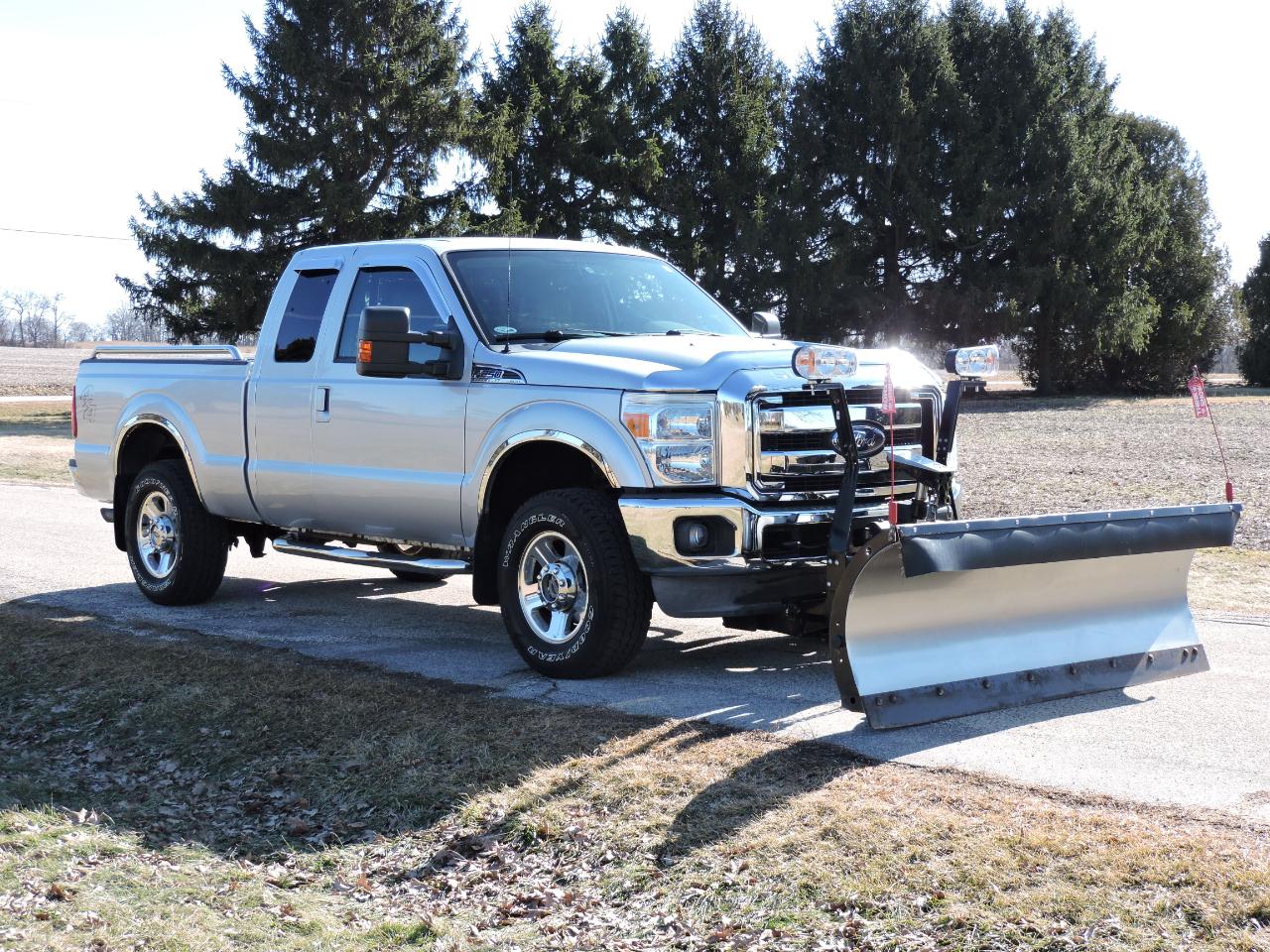 Ford Super Duty F-250 SRW 4WD SuperCab 142" Lariat 2012
