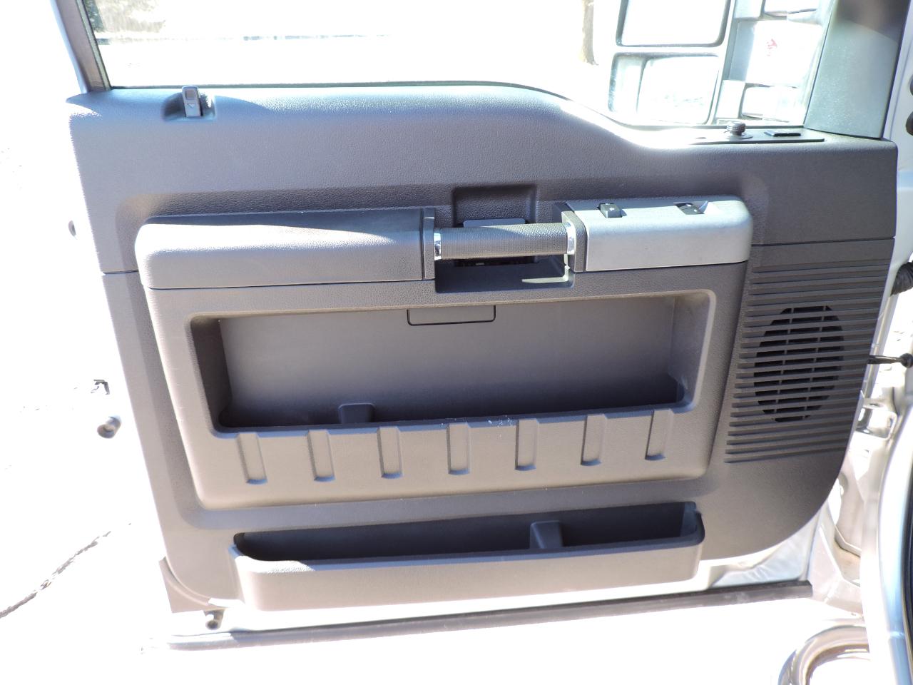 Ford Super Duty F-250 SRW 4WD SuperCab 142" Lariat 2012