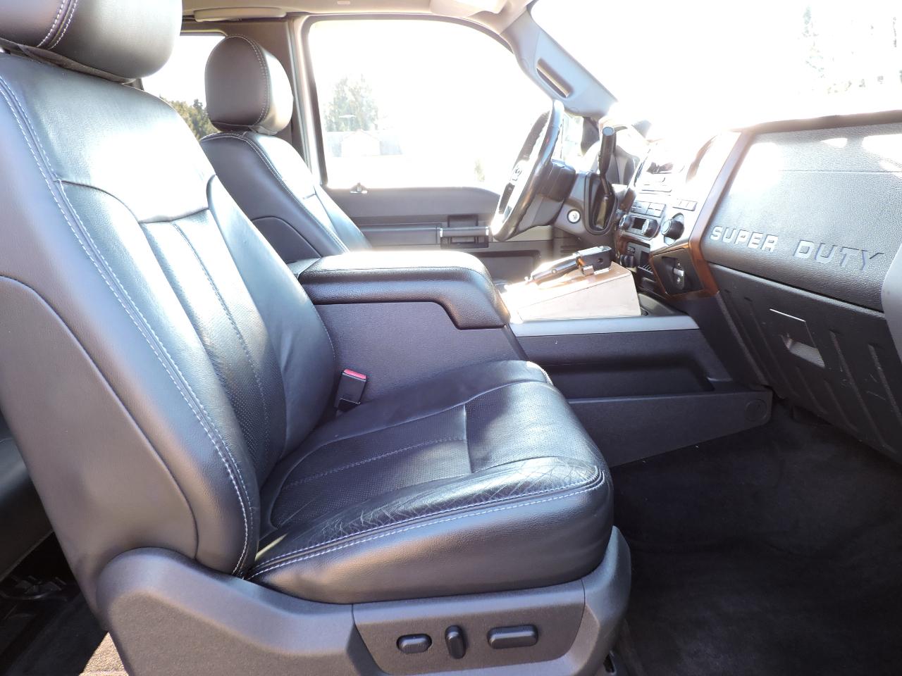 Ford Super Duty F-250 SRW 4WD SuperCab 142" Lariat 2012