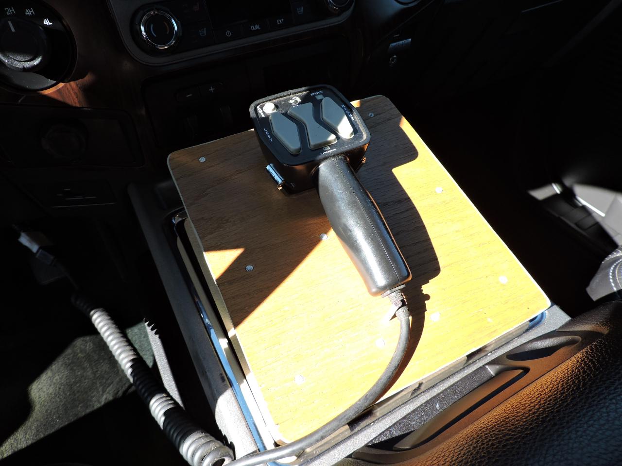 Ford Super Duty F-250 SRW 4WD SuperCab 142" Lariat 2012