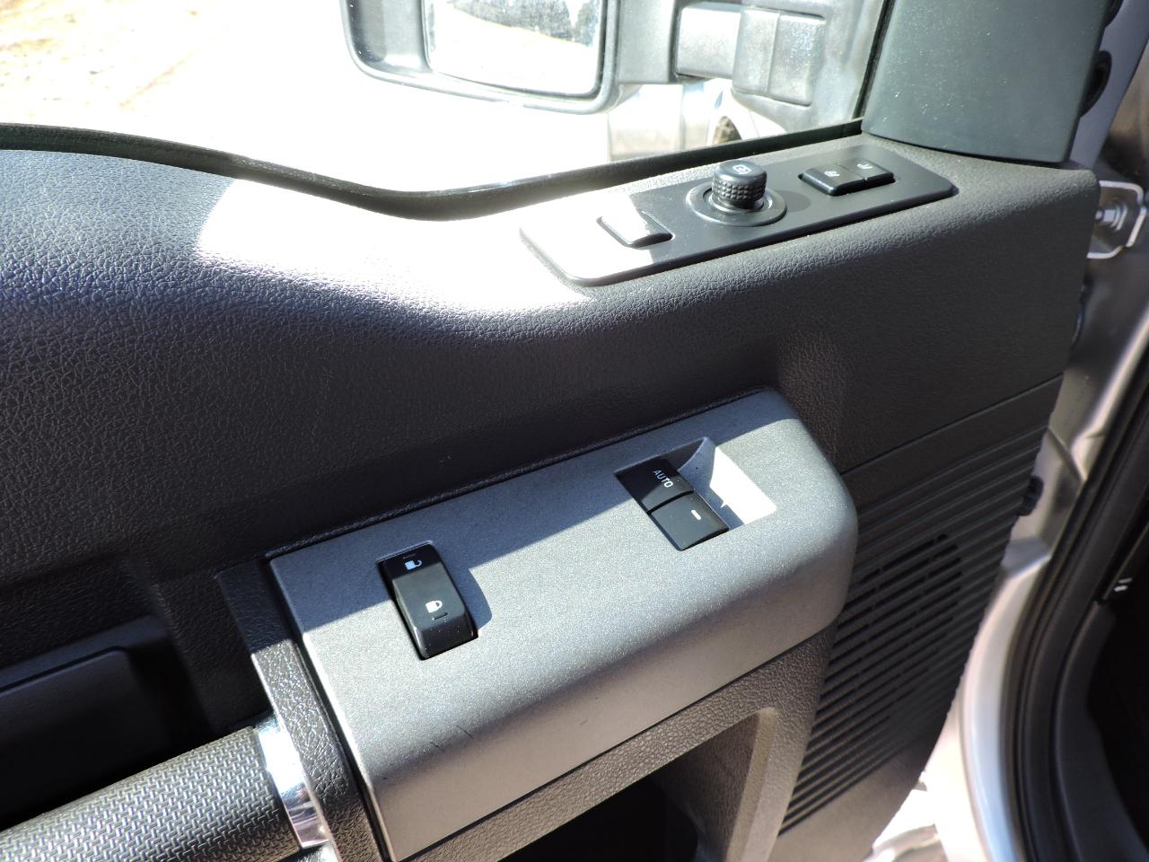 Ford Super Duty F-250 SRW 4WD SuperCab 142" Lariat 2012