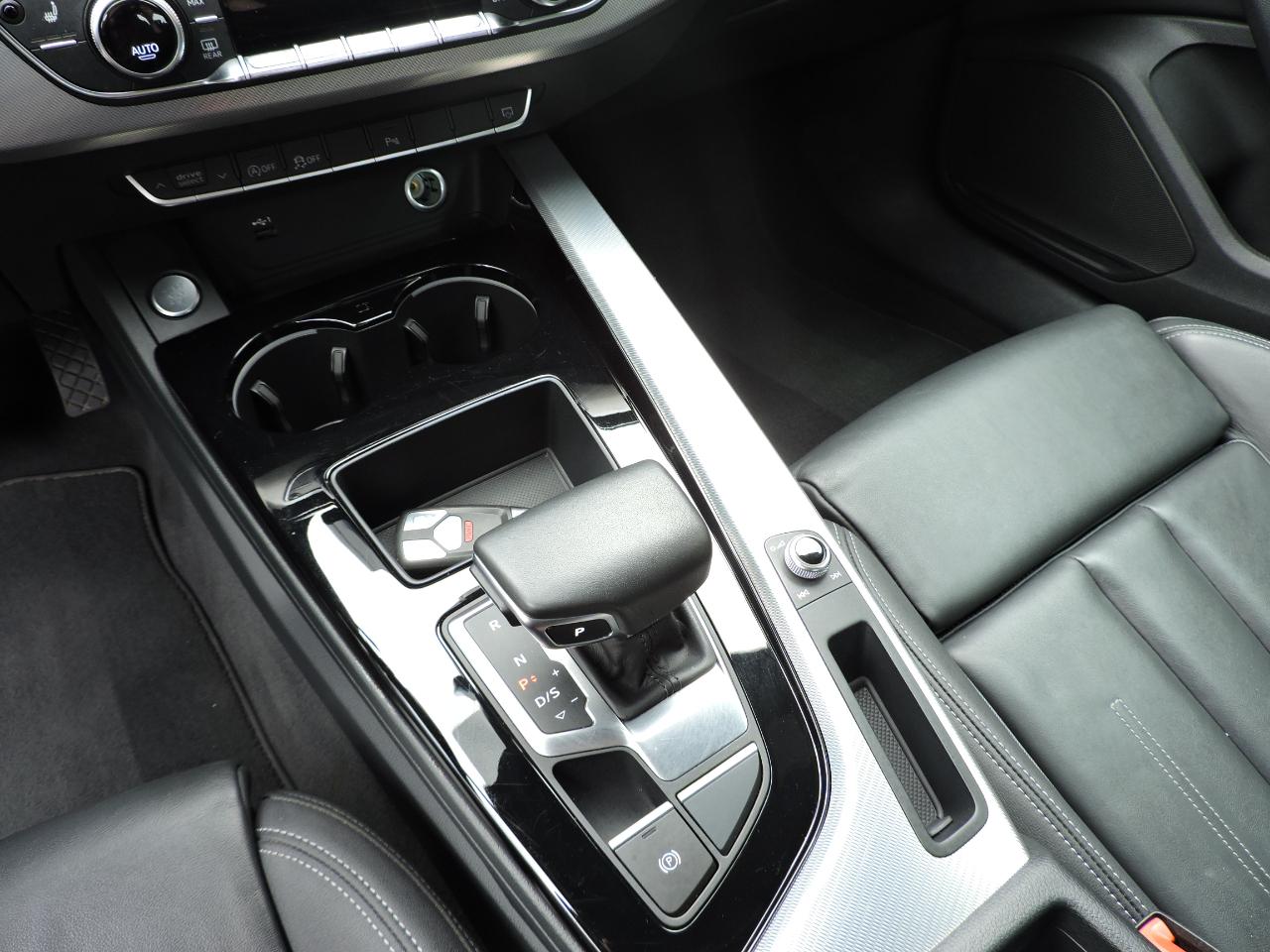 Audi A5 Sportback S line Premium 45 TFSI quattro 2025