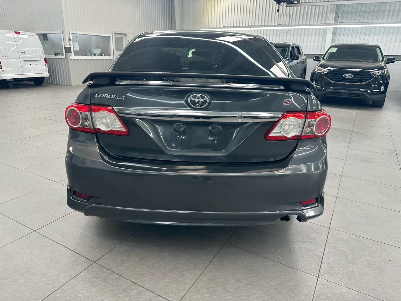 Toyota Corolla S 5-Speed MT 2012 Toyota Corolla S 5-Speed MT 2012