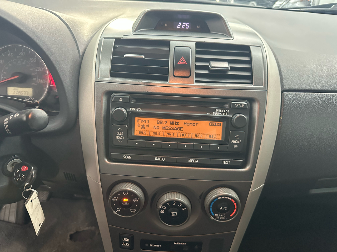 Toyota Corolla S 5-Speed MT 2012 Toyota Corolla S 5-Speed MT 2012