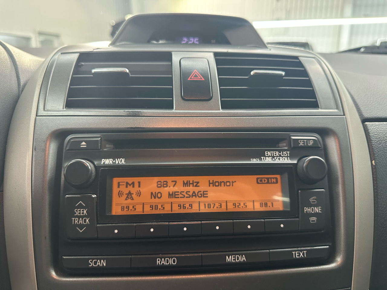 Toyota Corolla S 5-Speed MT 2012 Toyota Corolla S 5-Speed MT 2012