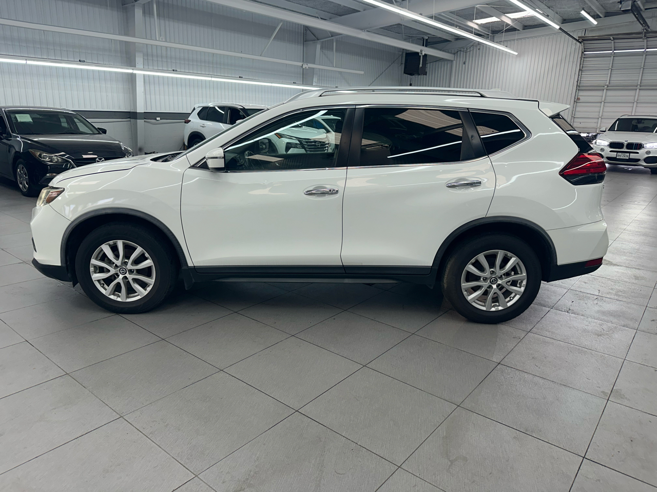 Nissan Rogue S 2WD 2017 Nissan Rogue S 2WD 2017