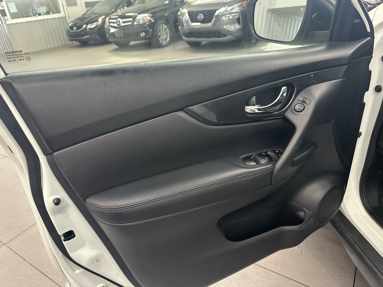 Nissan Rogue S 2WD 2017 Nissan Rogue S 2WD 2017