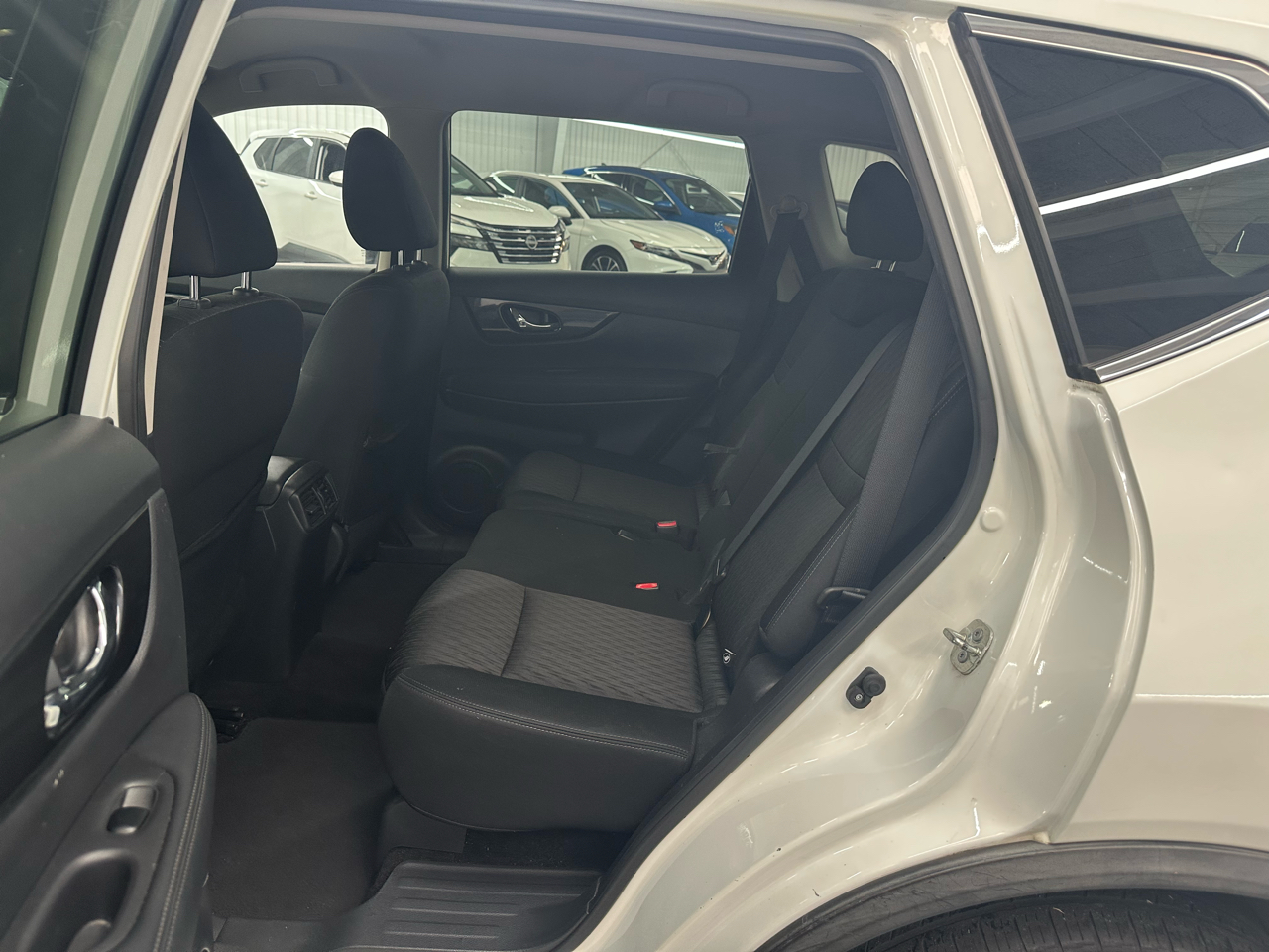 Nissan Rogue S 2WD 2017 Nissan Rogue S 2WD 2017