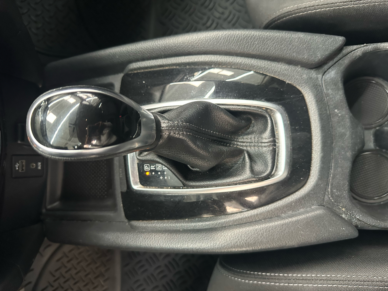 Nissan Rogue S 2WD 2017 Nissan Rogue S 2WD 2017