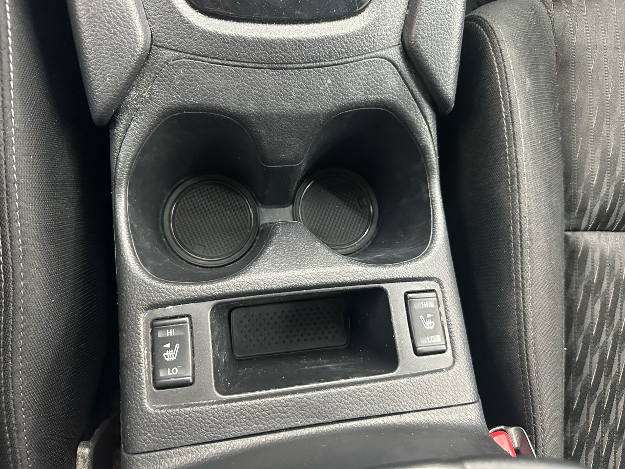 Nissan Rogue S 2WD 2017 Nissan Rogue S 2WD 2017