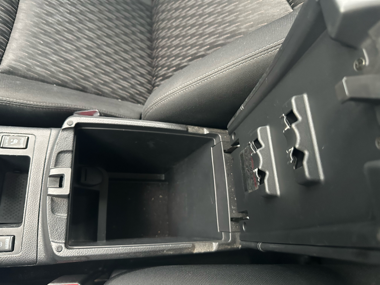 Nissan Rogue S 2WD 2017 Nissan Rogue S 2WD 2017