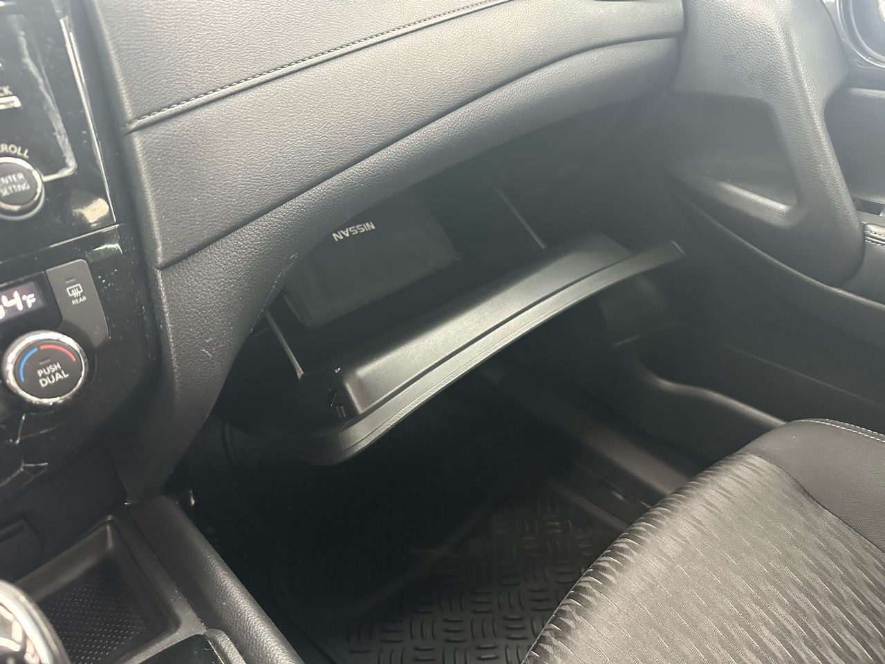 Nissan Rogue S 2WD 2017 Nissan Rogue S 2WD 2017