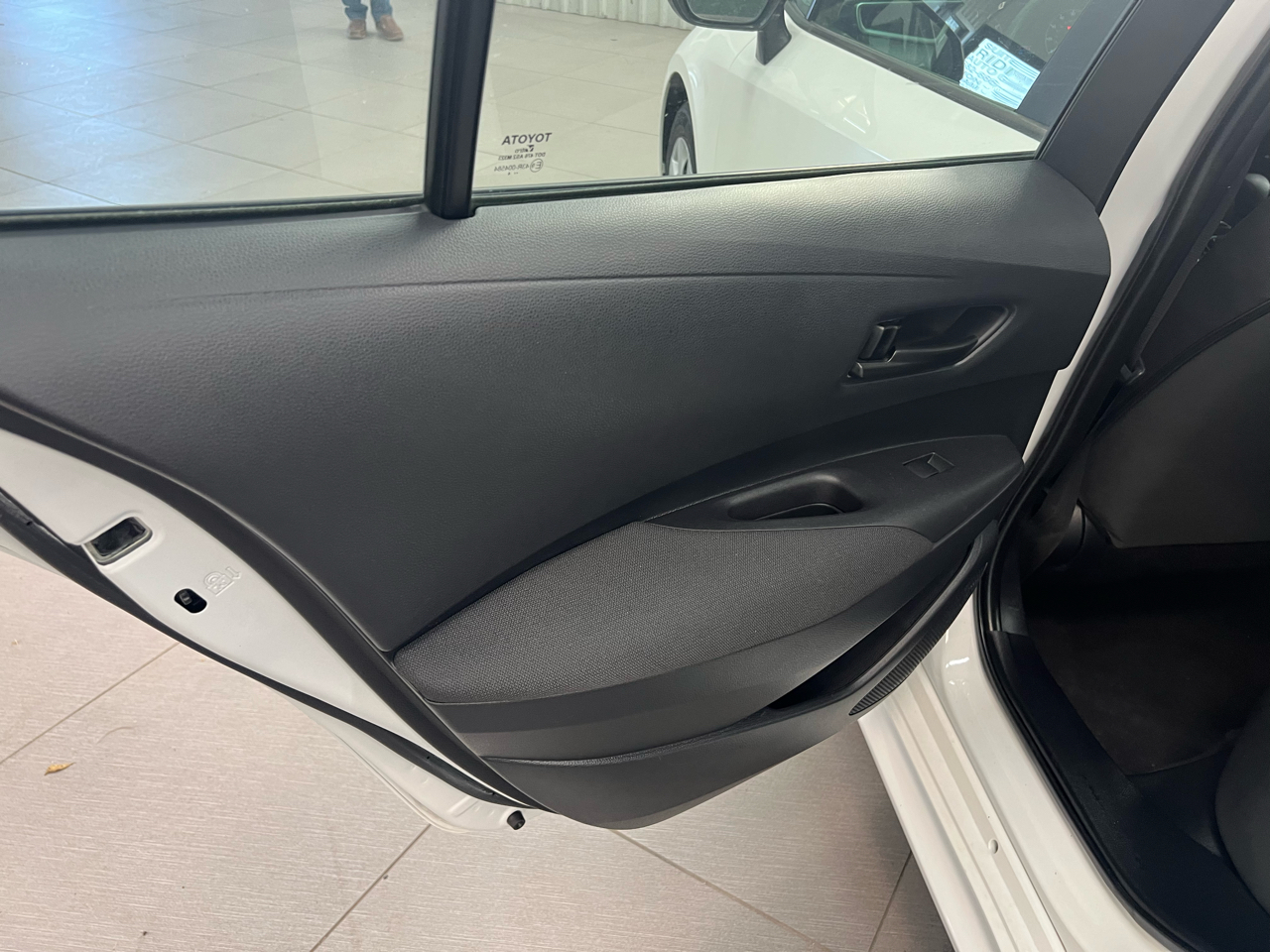 Toyota Corolla LE 2024