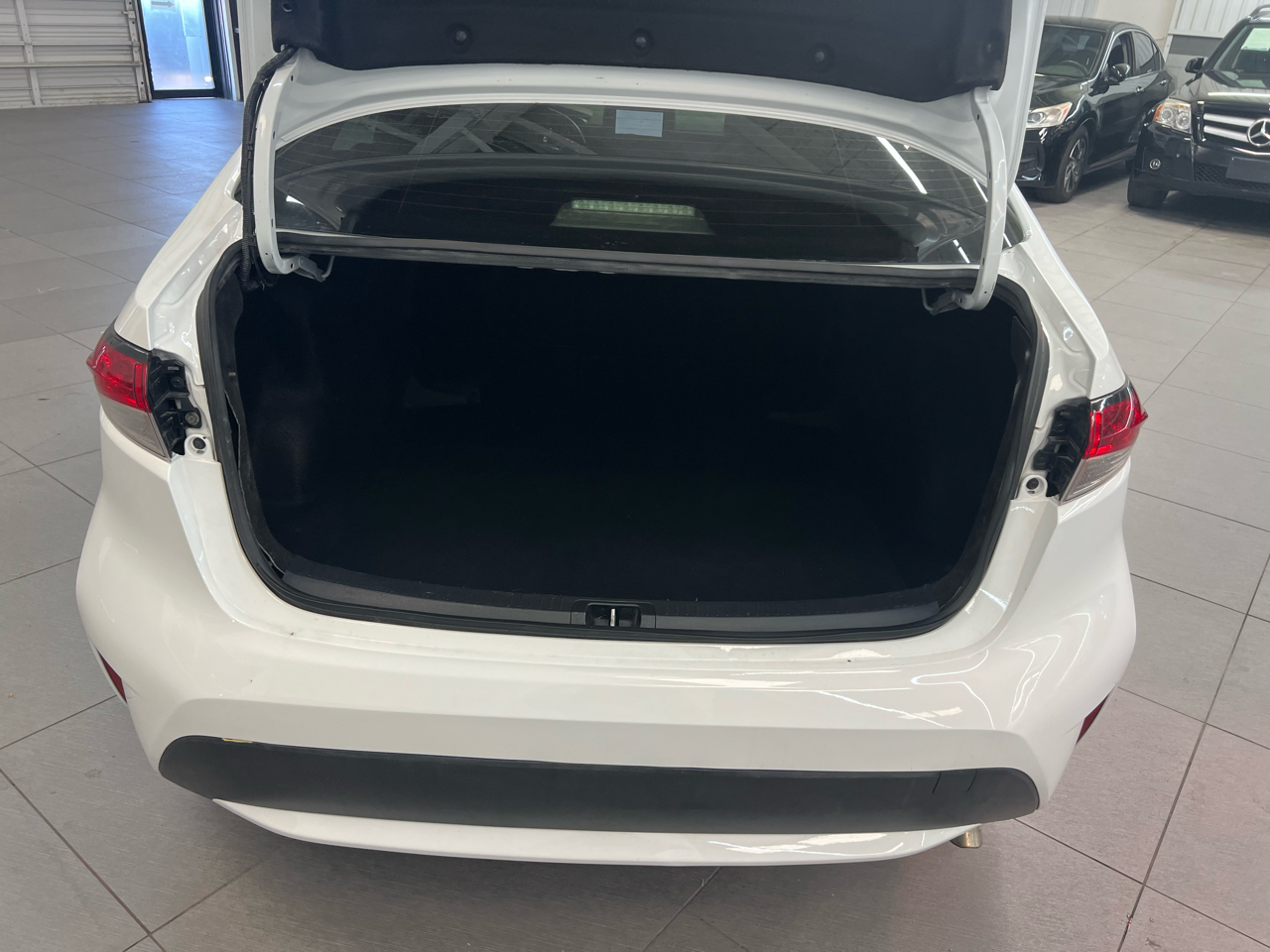 Toyota Corolla LE 2024