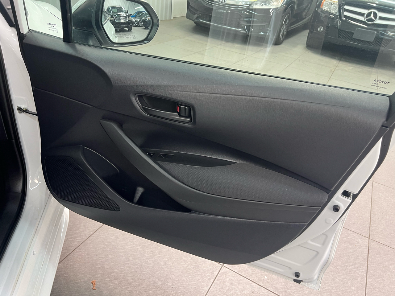 Toyota Corolla LE 2024