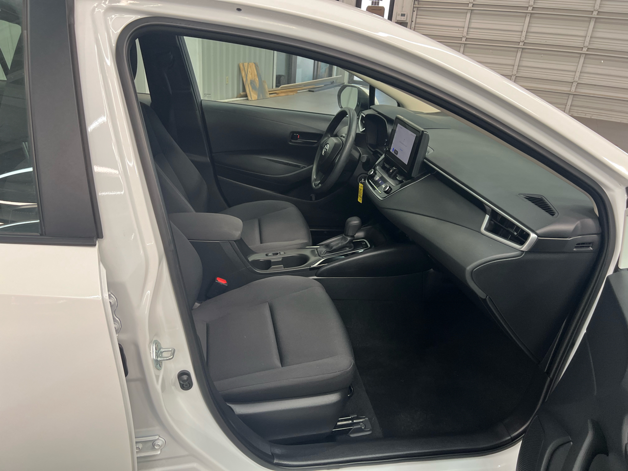 Toyota Corolla LE 2024