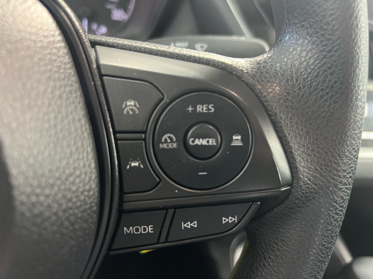 Toyota Corolla LE 2024