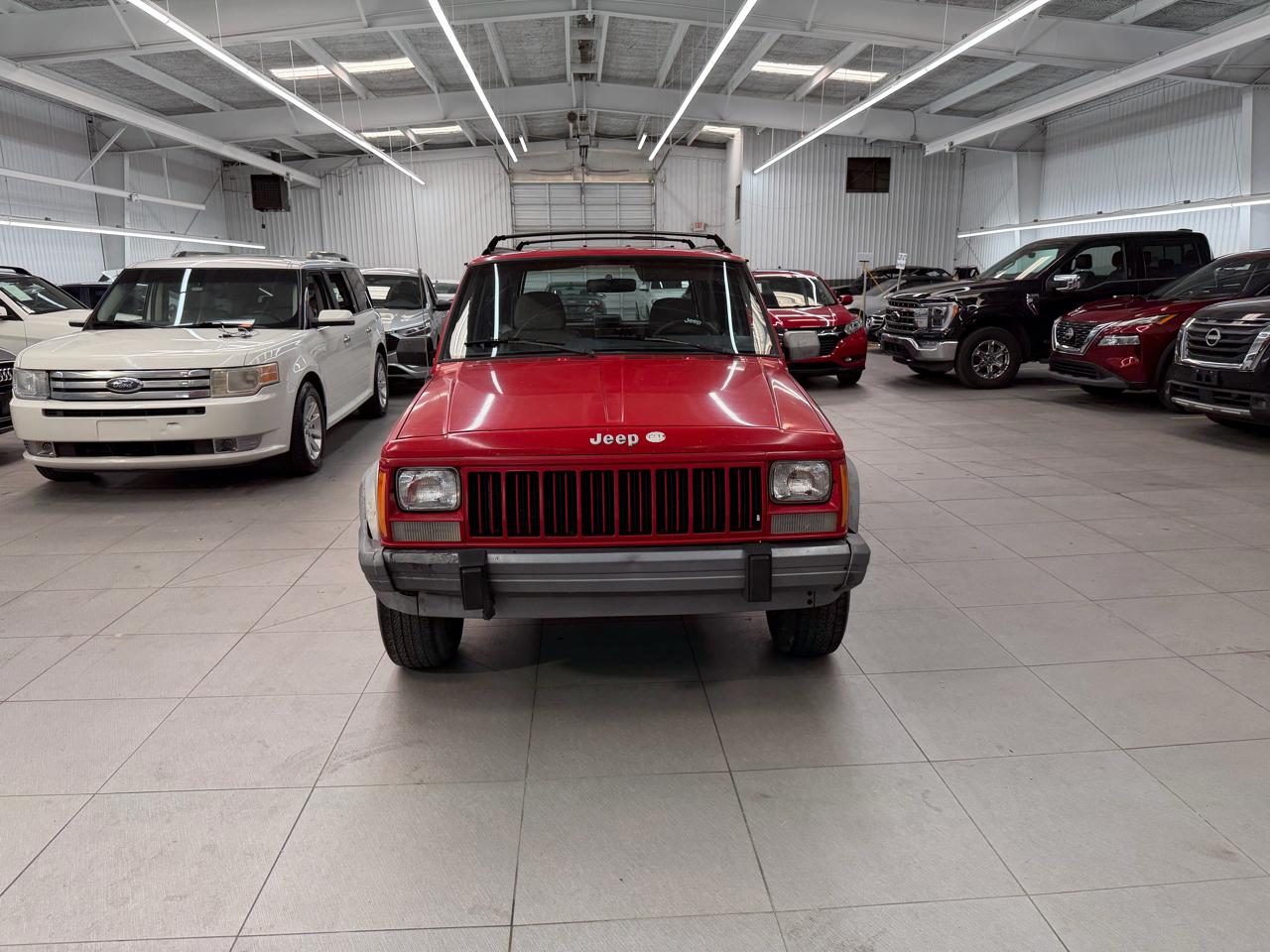 Jeep Cherokee Country 4-Door 2WD 1995