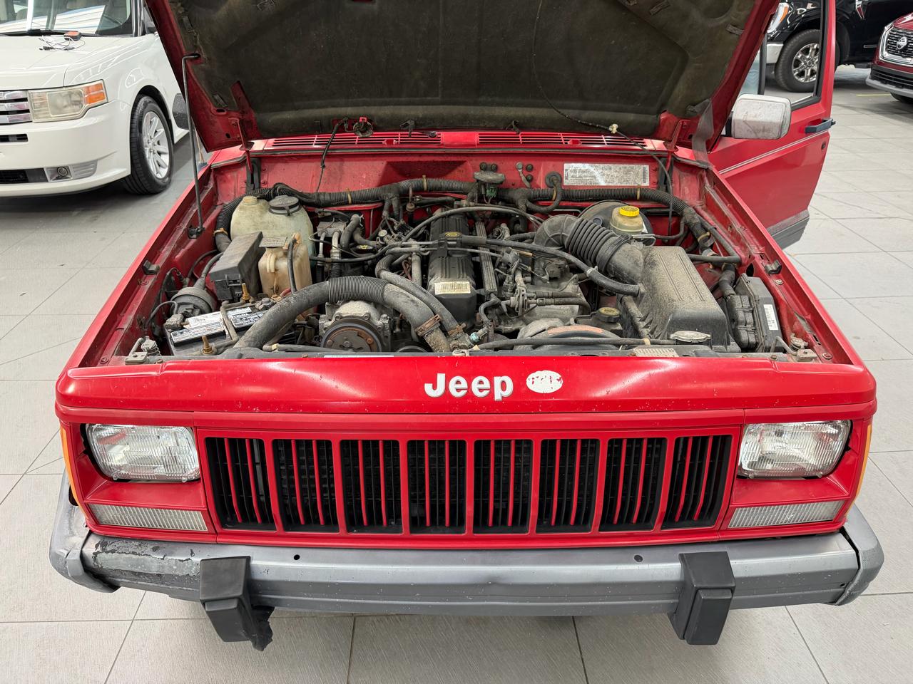 Jeep Cherokee Country 4-Door 2WD 1995
