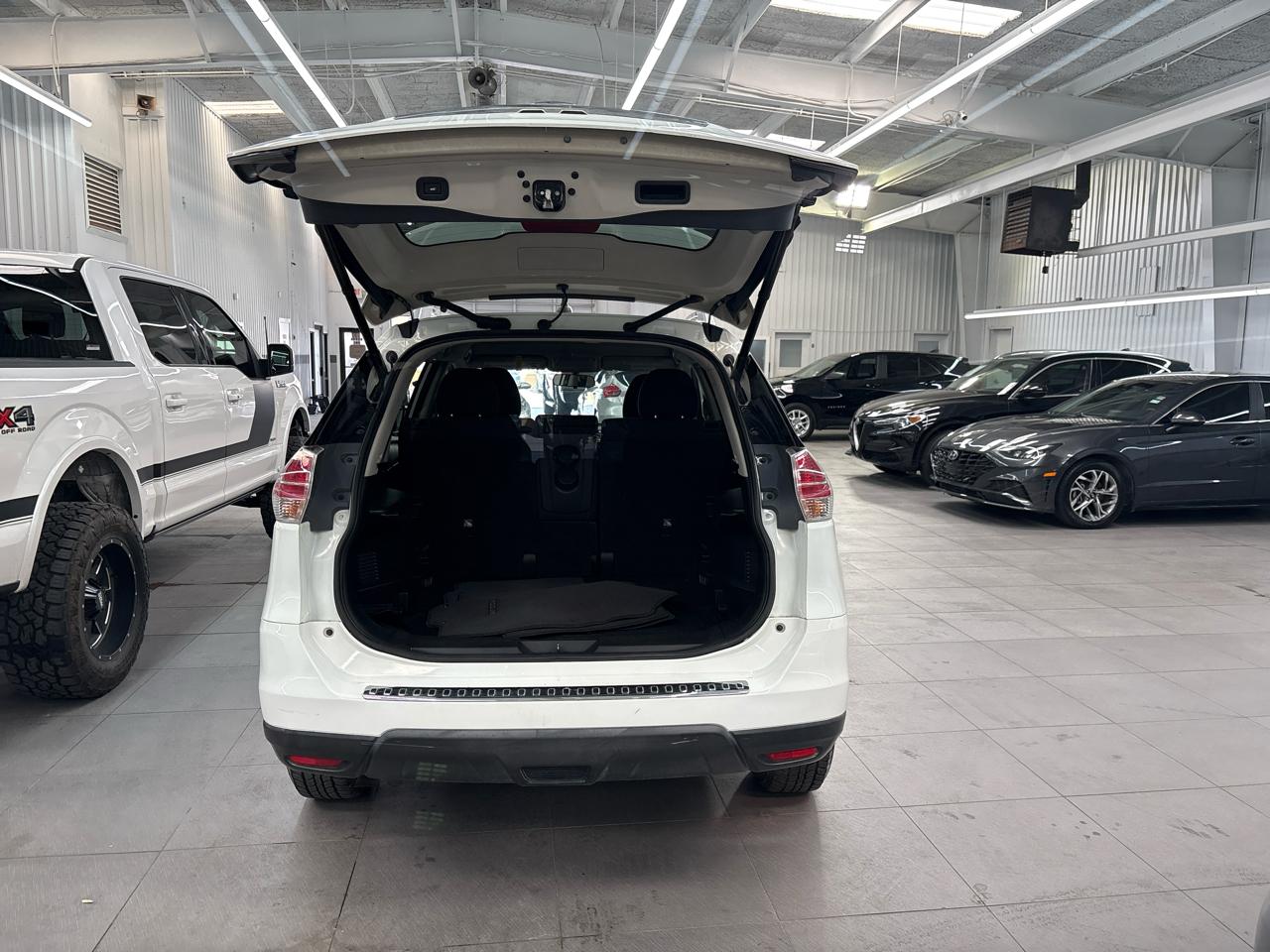 Nissan Rogue SV AWD 2015