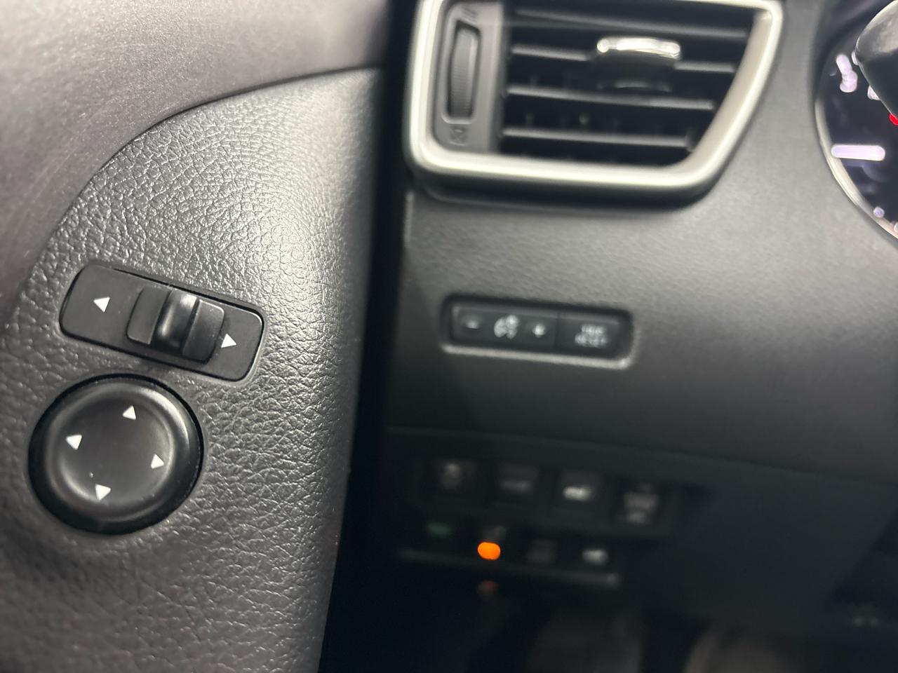 Nissan Rogue SV AWD 2015