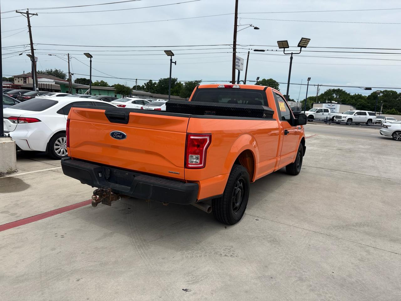 Ford F-150 2WD Reg Cab 122.5" XL 2016