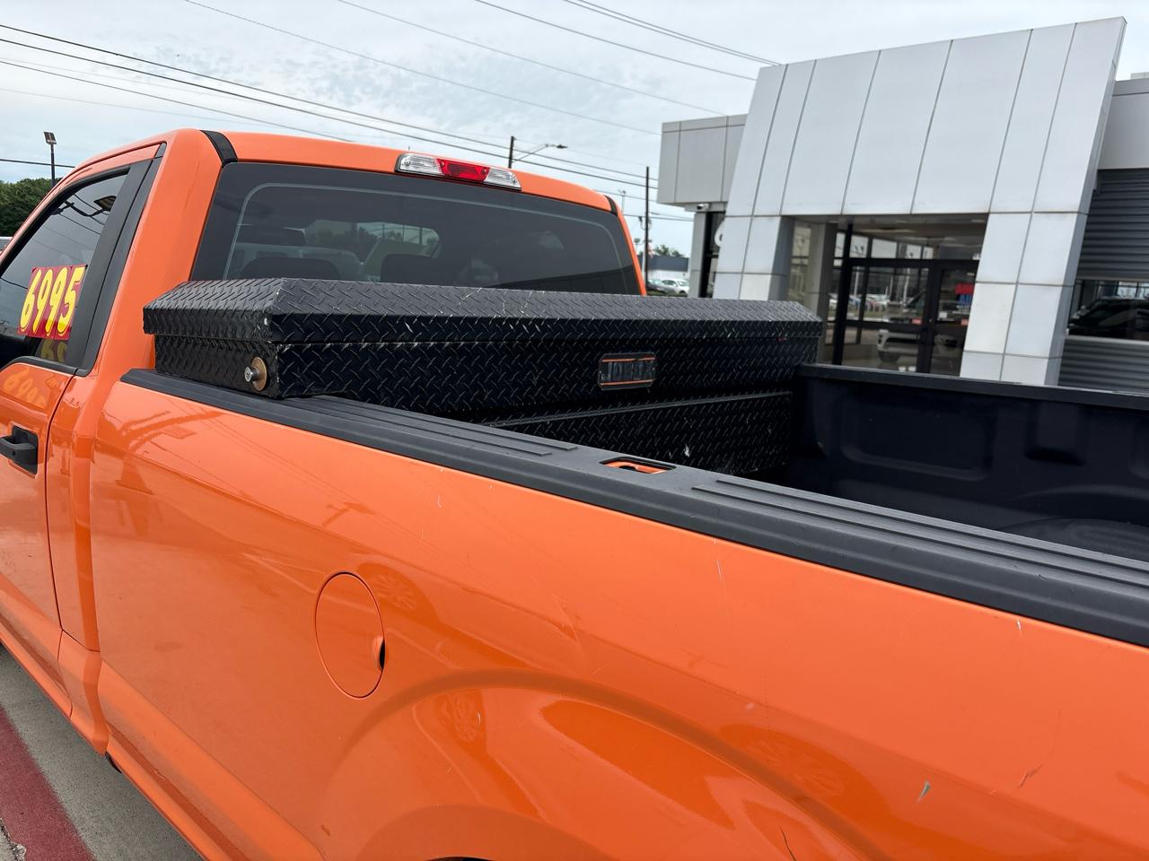 Ford F-150 2WD Reg Cab 122.5" XL 2016