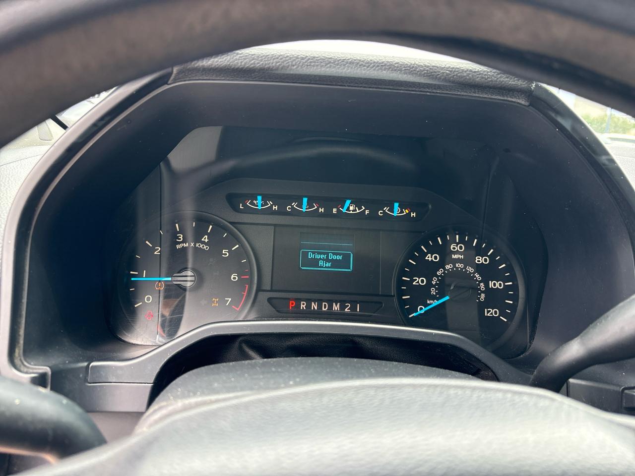 Ford F-150 2WD Reg Cab 122.5" XL 2016