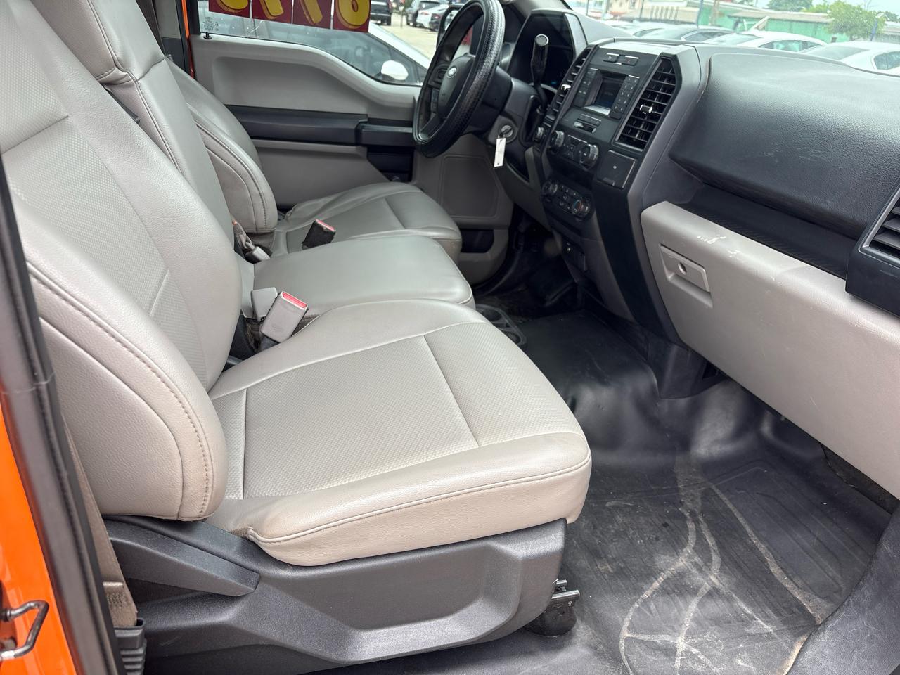 Ford F-150 2WD Reg Cab 122.5" XL 2016