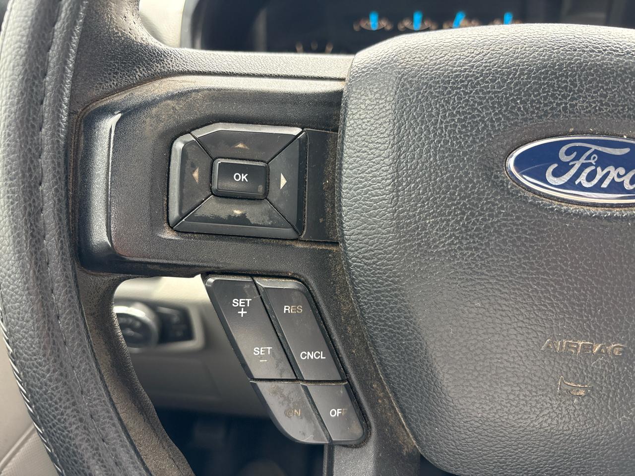Ford F-150 2WD Reg Cab 122.5" XL 2016