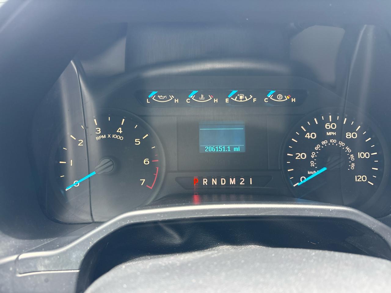 Ford F-150 2WD Reg Cab 122.5" XL 2016