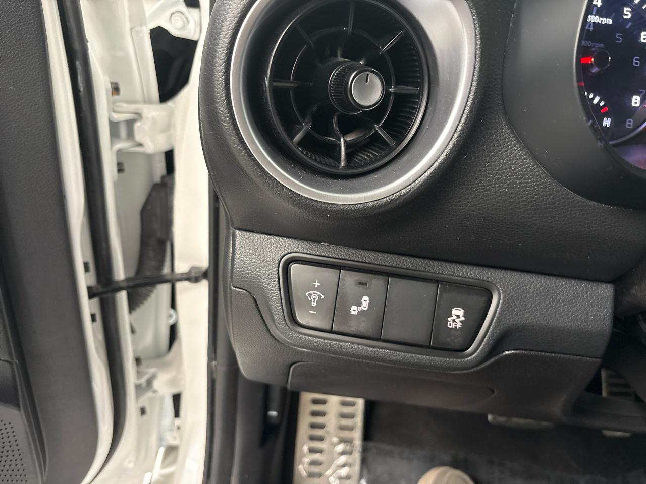 Kia Forte GT Line 2023