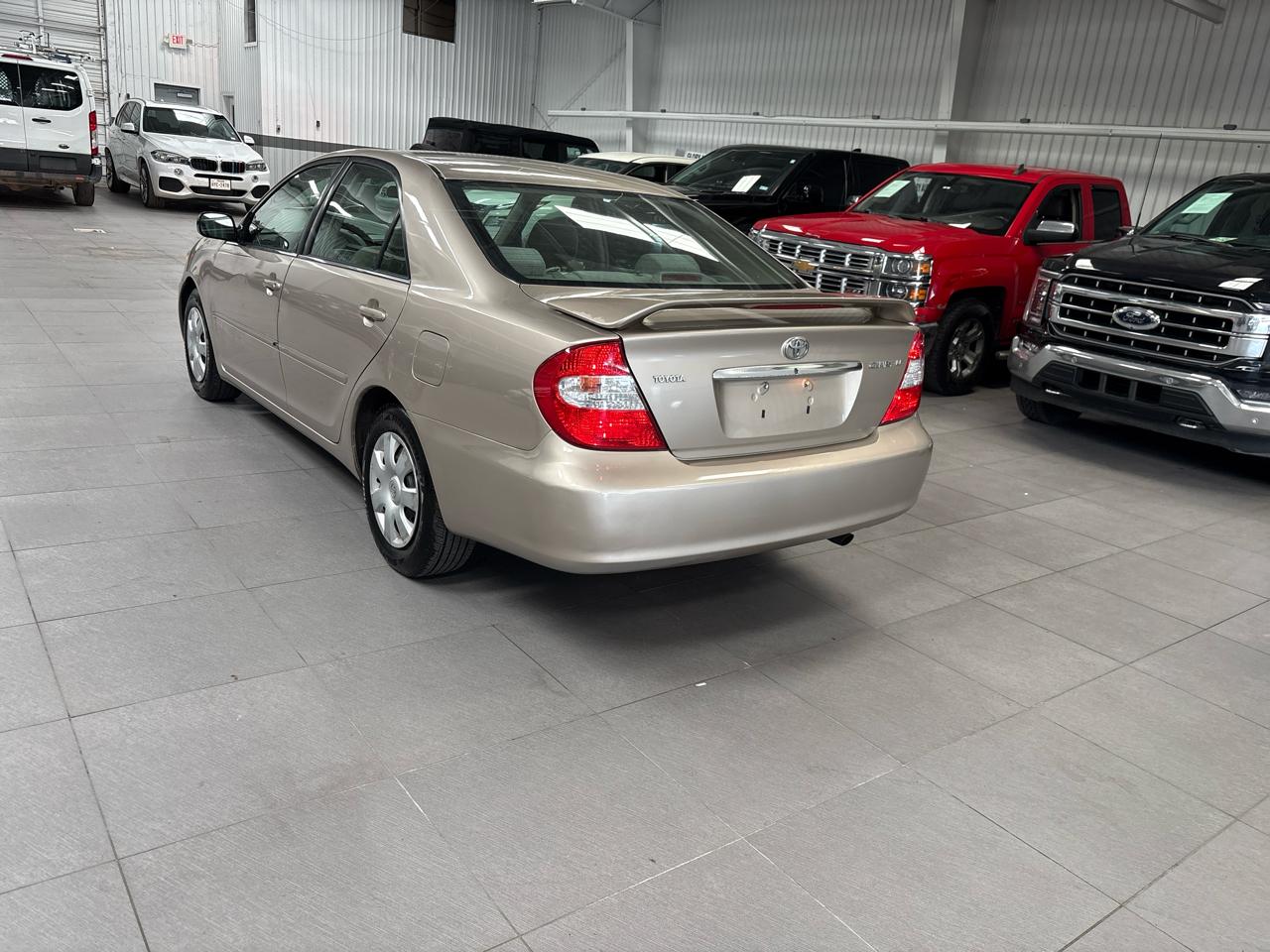 Toyota Camry LE 2002
