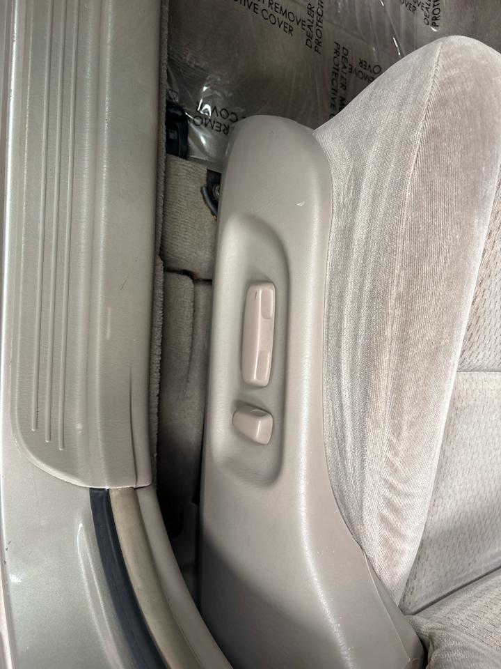 Toyota Camry LE 2002
