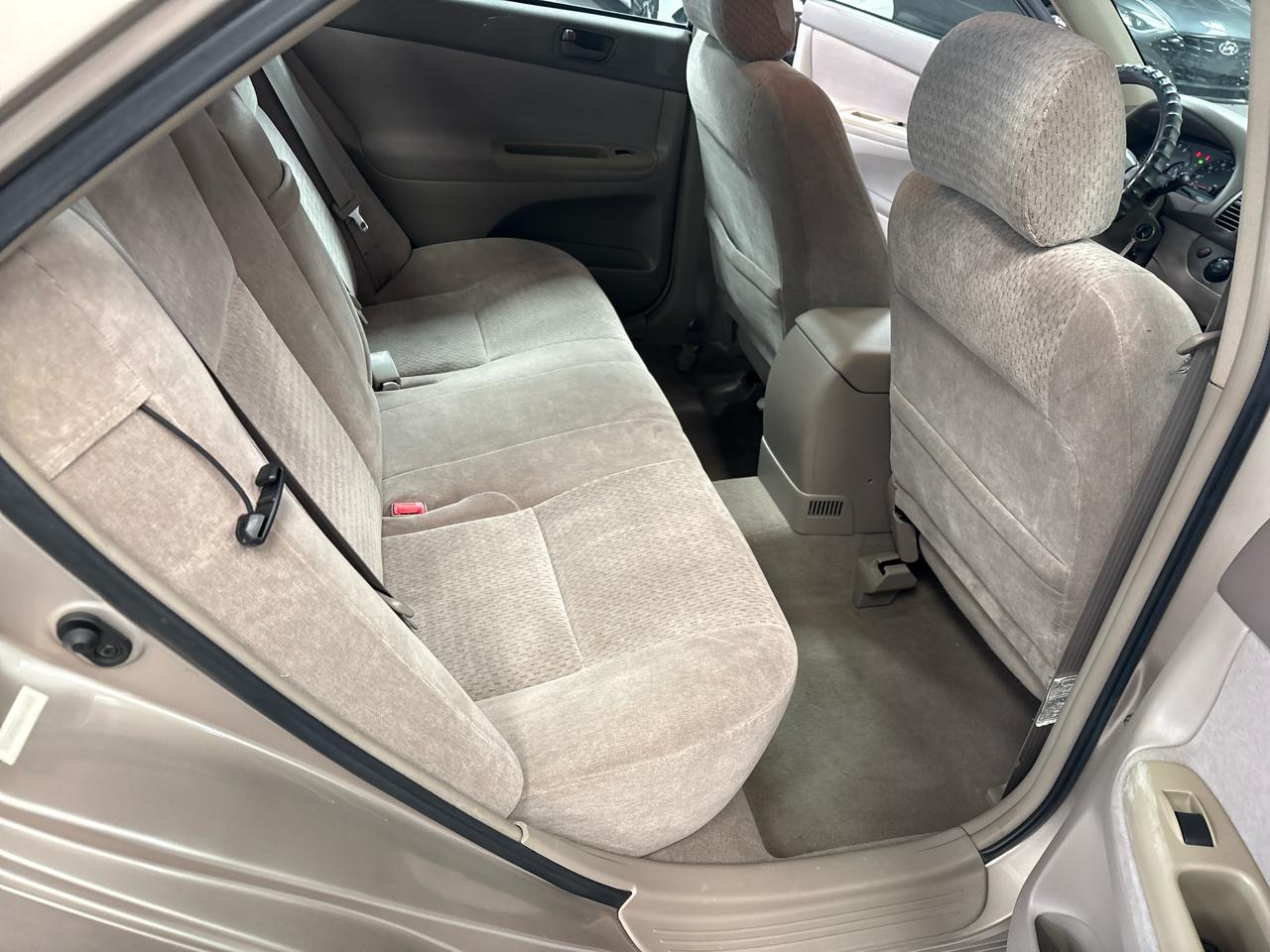 Toyota Camry LE 2002