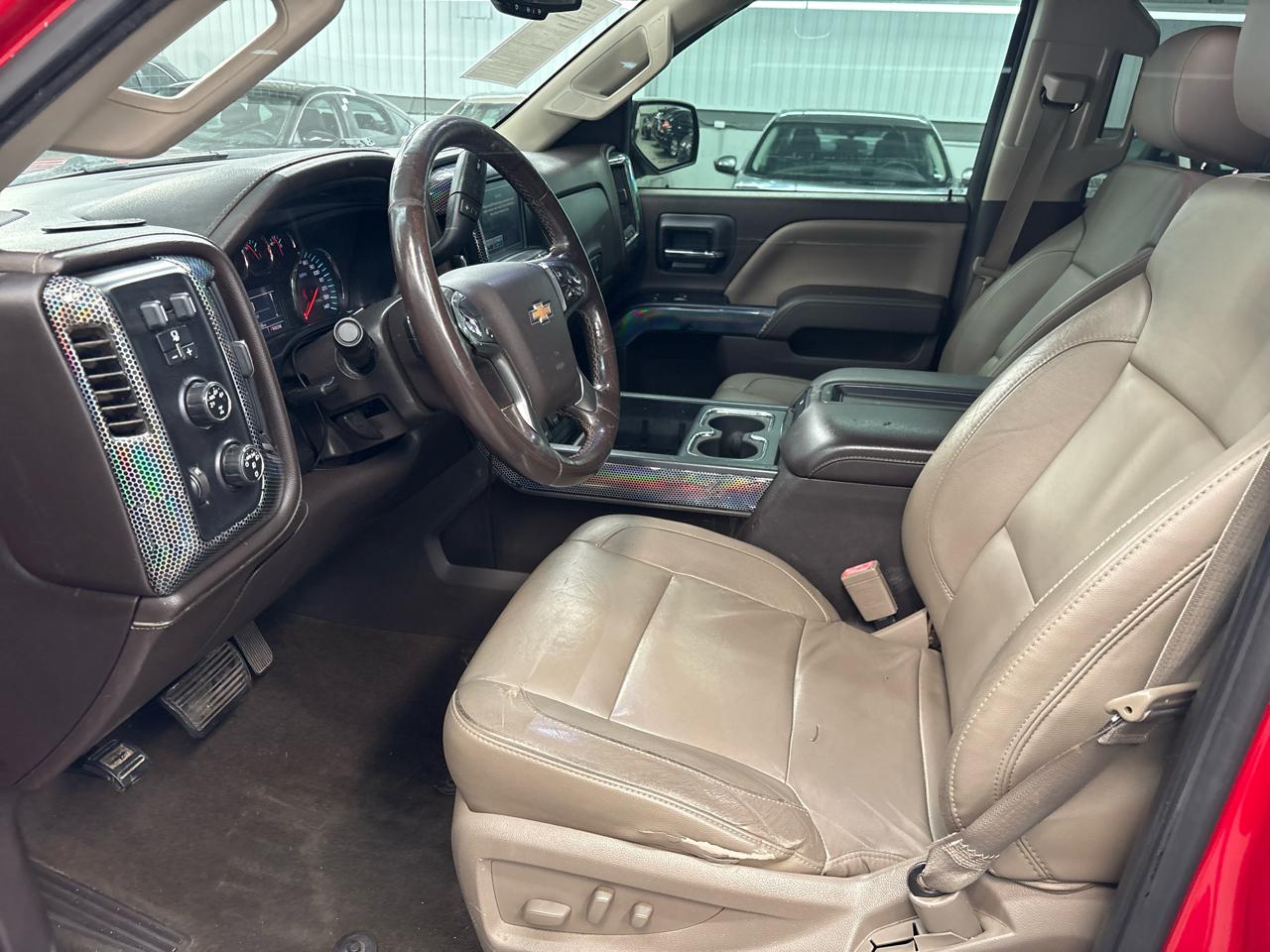 Chevrolet Silverado 1500 Crew Cab Crew Cab 143.5" WB 4WD Z71 2015