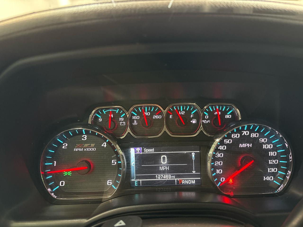 Chevrolet Silverado 1500 Crew Cab Crew Cab 143.5" WB 4WD Z71 2015
