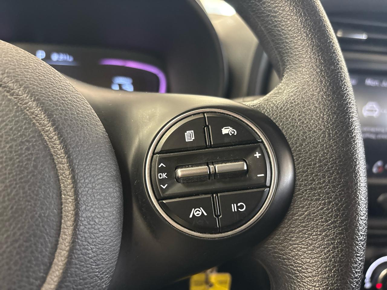 Kia Soul LX CVT 2024