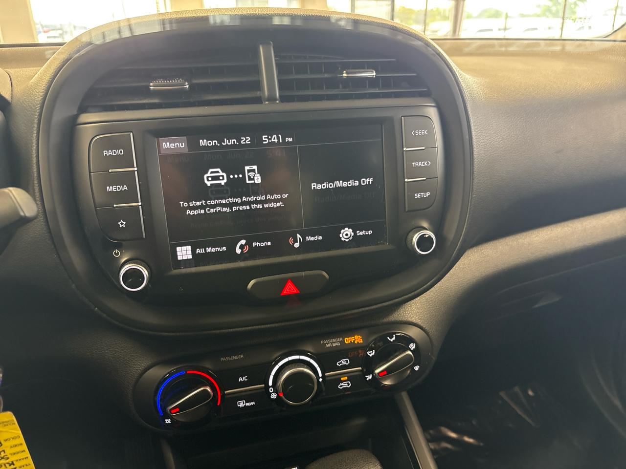 Kia Soul LX CVT 2024