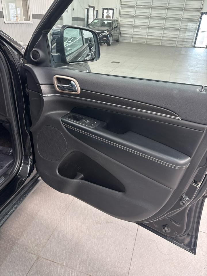Jeep Grand Cherokee Limited 4WD 2015