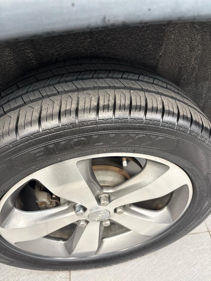 Jeep Grand Cherokee Limited 4WD 2015